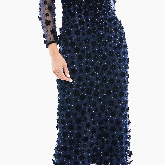 Mac Duggal Dresses & Skirts - Mac Duggal Embellish V Neck long Sleeve Midi Dress size 4